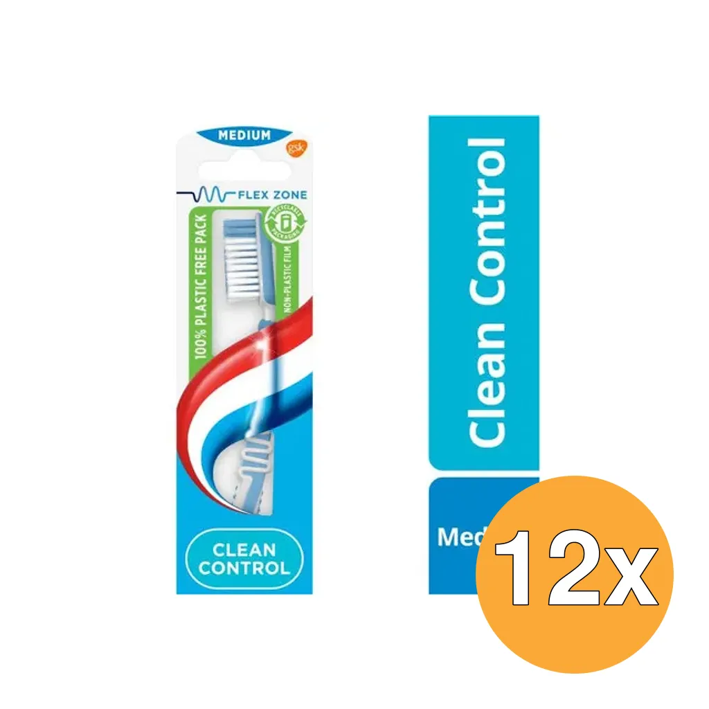 12x Aquafresh Tandenborstel clean control me (1 stuk)