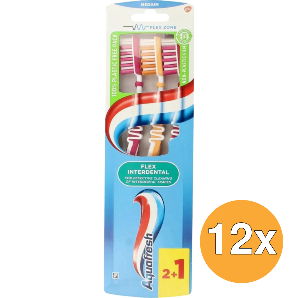 12x Aquafresh Tandenborstel Flex Interdental Medium (3 stuks)