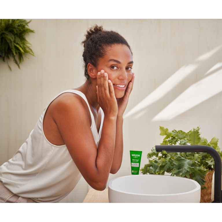 WELEDA Skin Food Reinigingsgel (75 ml) - image 4