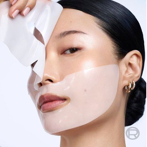 L'Oréal Paris Glass Skin Hydrogel Glow Mask (1 stuk) - image 2