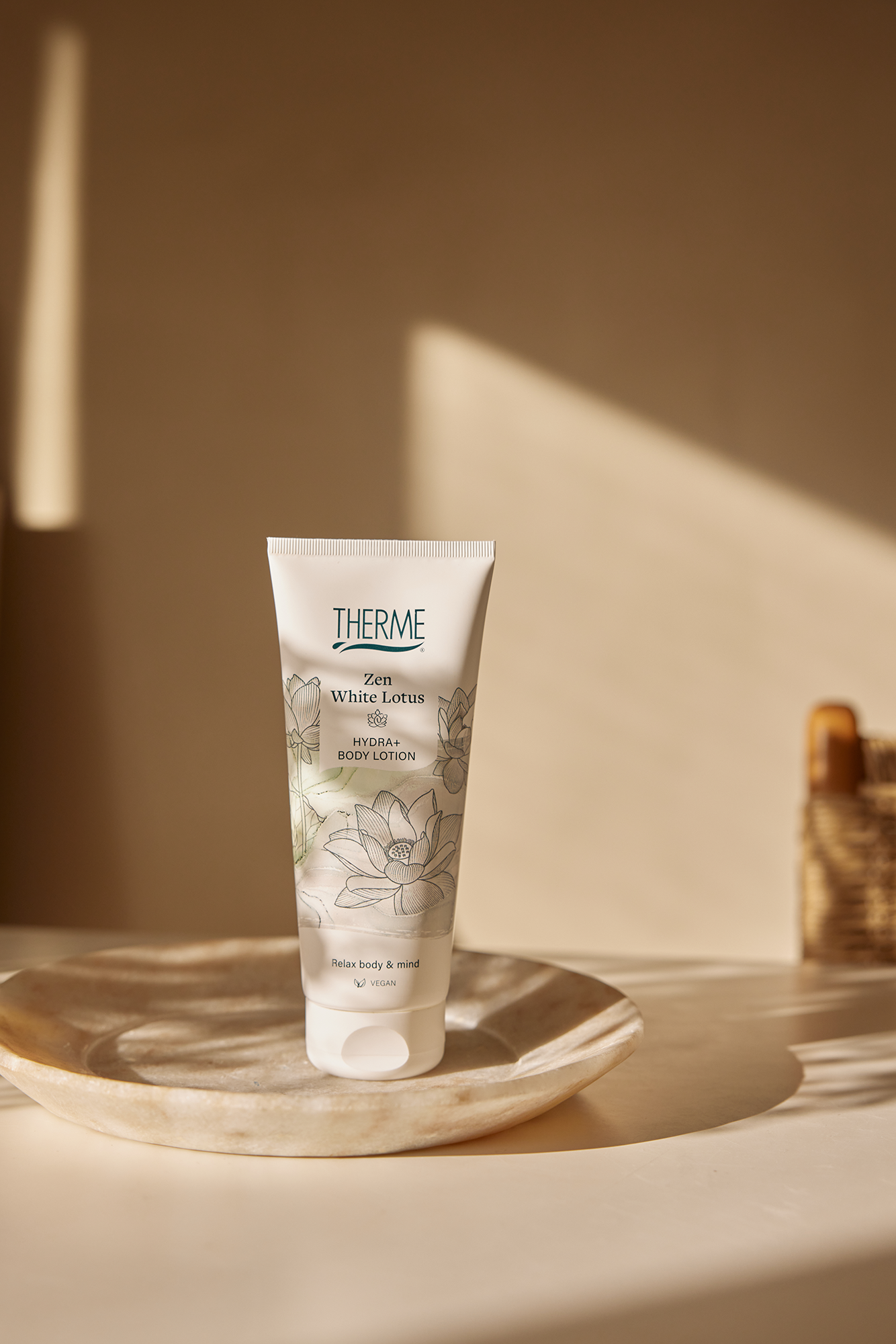 Therme Zen White Lotus Body Lotion (200 ml) - image 2