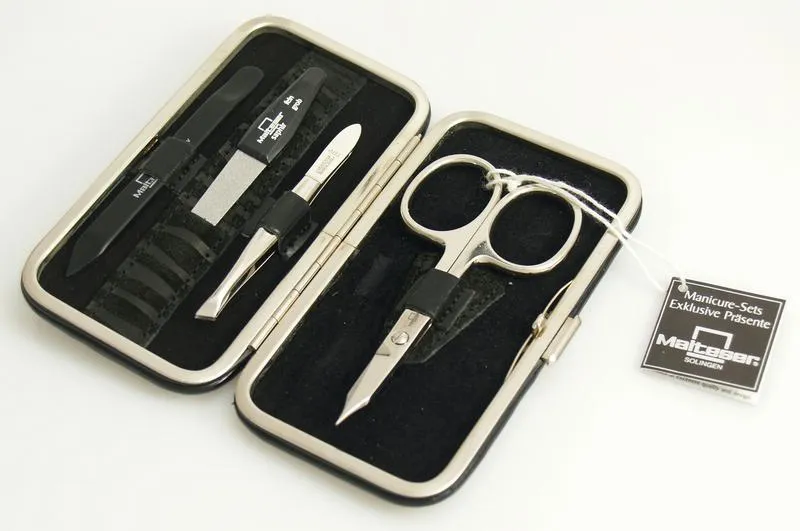 Malteser Manicure-etui 4-delig Zwart Lak- en Fluweelleer (1 set)