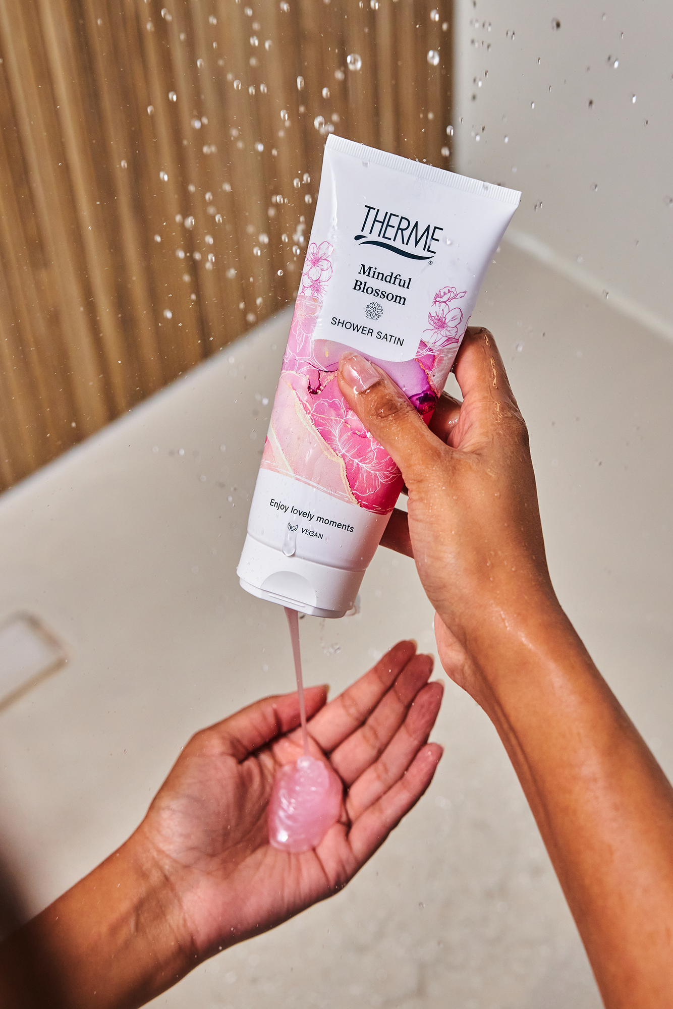 Therme Mindful Blossom Shower Satin (200 ml) - image 4