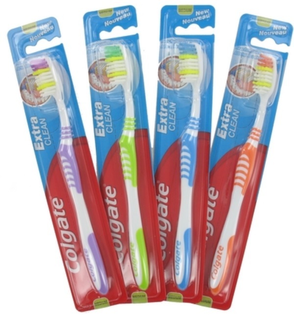Colgate Tandenborstel Extra Clean (1 stuk)