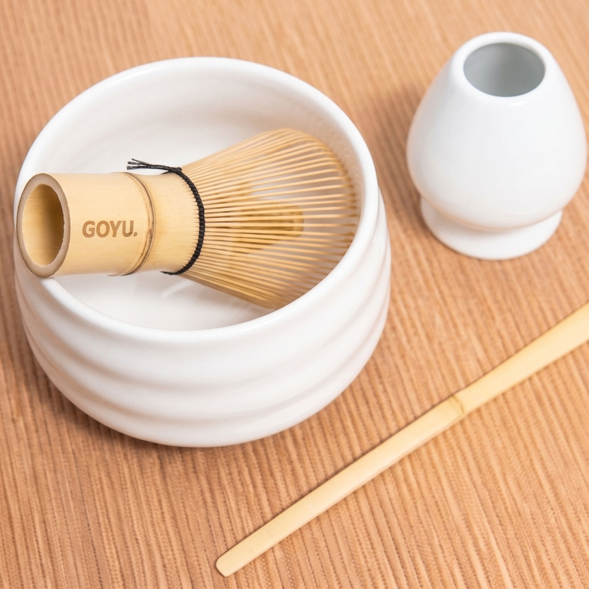 Goyu Matcha Starterset Wit – Bamboe Klopper, Kom & Lepel (1 set (bamboe klopper, lepel, kom, houder))